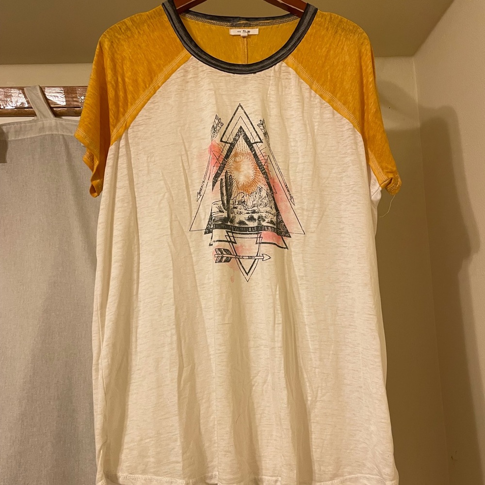 Maurice’s Graphic Tee